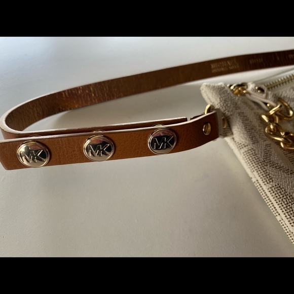 Michael Kors Fanny Pack Belt - Picture 6 of 7